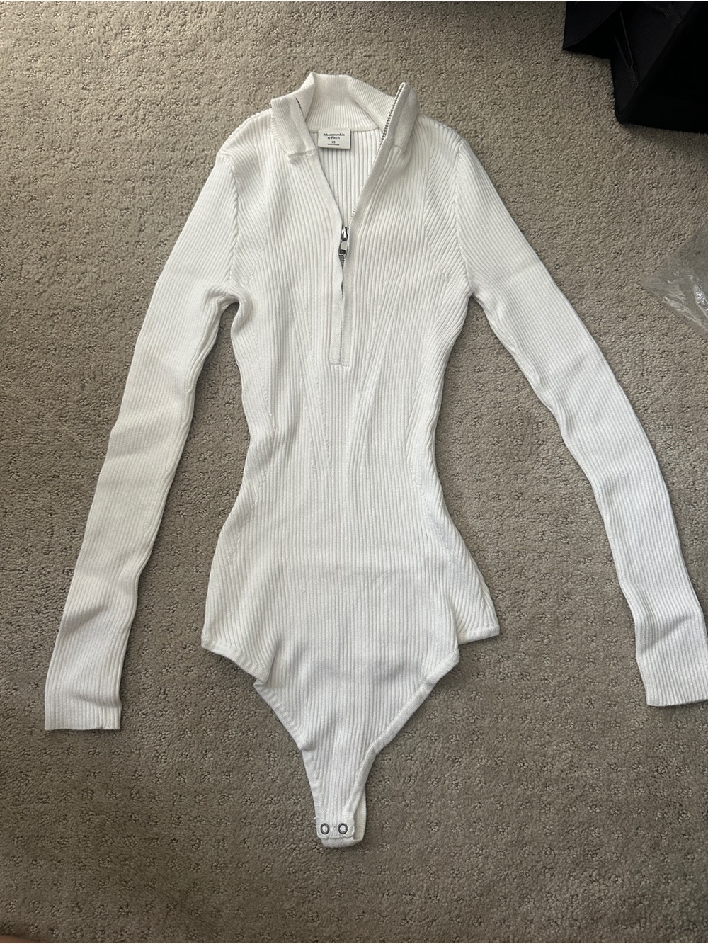 A&F Abercrombie & Fitch Ribbed Zip-Front White Bodysuit Top